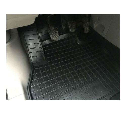 Килимки в салон Mitsubishi Grandis 2003-2011 (Avto-Gumm)