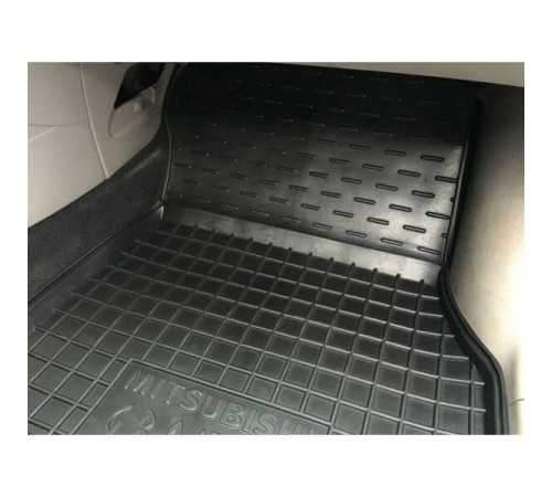 Килимки в салон Mitsubishi Grandis 2003-2011 (Avto-Gumm)