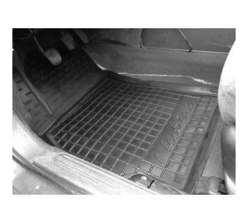 Килимки в салон Daewoo Nubira 1997-2004 (Avto-Gumm)