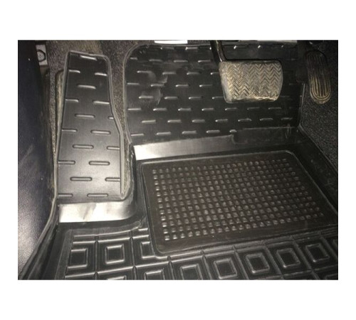 Килимки в салон Toyota Hilux VIII 2015-2025 (Avto-Gumm)