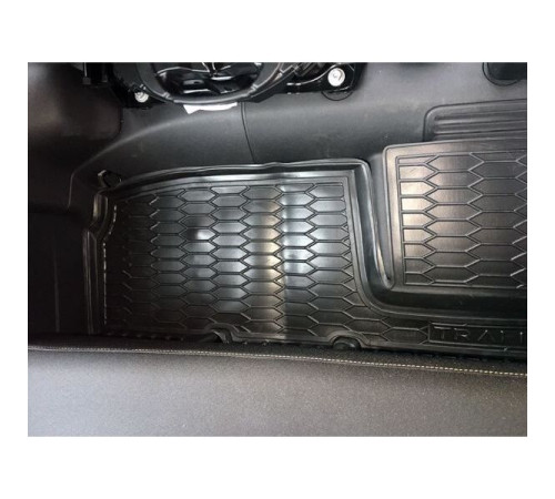Килимки в салон 2 ряд Opel Vivaro II 2014-2019 (Avto-Gumm)