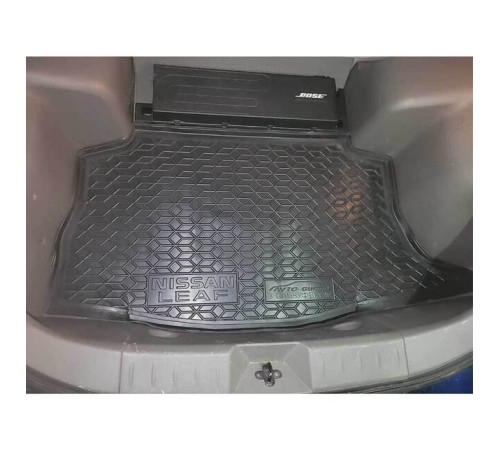 Коврик в багажник Nissan Leaf ZE0 2010-2017 с сабвуфером (Avto-Gumm)