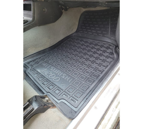 Килимки в салон Mitsubishi L200 (K60T) 1996-2006 Double Cab (Avto-Gumm)