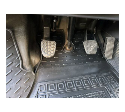 Килимки в салон Mercedes Vito I W638 1995-2003 суцільний (Avto-Gumm)