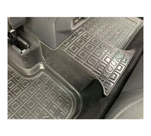 Килимки в салон Volkswagen Tiguan II 2015-2023 (Avto-Gumm)