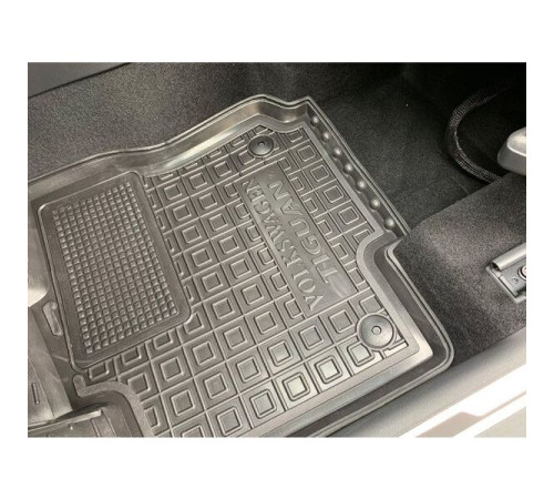 Килимки в салон Volkswagen Tiguan II 2015-2023 (Avto-Gumm)