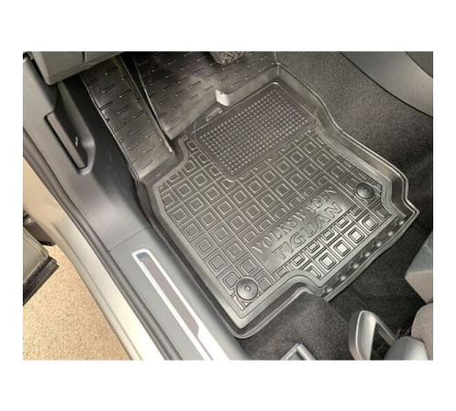 Килимки в салон Volkswagen Tiguan II 2015-2023 (Avto-Gumm)