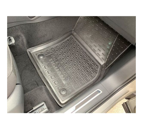 Килимки в салон Volkswagen Tiguan II 2015-2023 (Avto-Gumm)