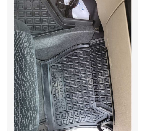 Килимки в салон Mercedes ACTROS Mp4 2011-2018 не плоска підлога (Avto-Gumm)