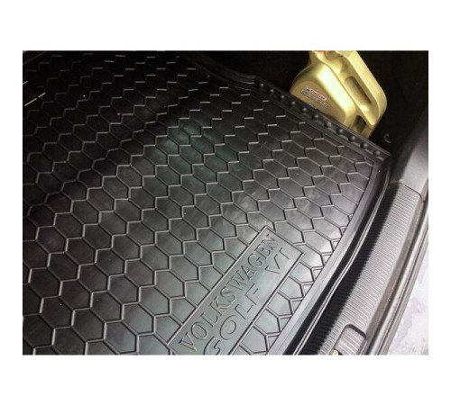 Килимок в багажник Volkswagen Golf V / VI 2003-2012 Universal (Avto-Gumm)