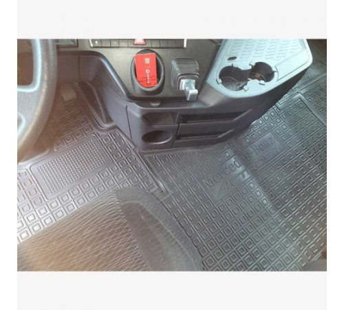 Килимки в салон Mercedes ACTROS Mp4 2011-2018 плоска підлога (Avto-Gumm)