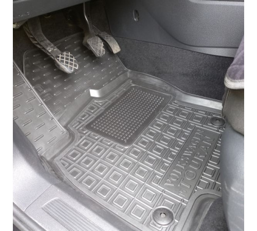 Килимки в салон Volkswagen Touran II 2015+ (Avto-Gumm)
