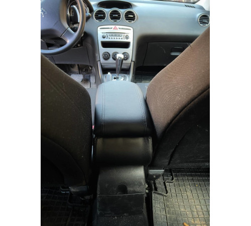 Підлокітник на Peugeot 308 2014-2020 (чорний)