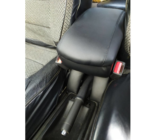 Підлокітник на Chevrolet Aveo T250 (чорний)