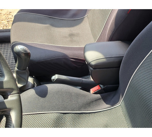 Підлокітник на Renault Clio 3 2005-2012 (чорний)