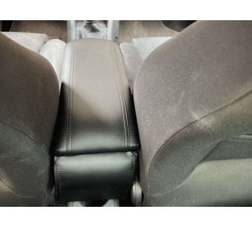 Підлокітник на Seat Cordoba 2 2002-2008 (чорний)