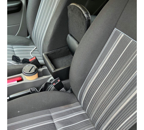 Підлокітник на Ford Focus 2 (чорний)
