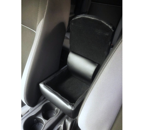 Підлокітник на Ford Focus 3 дорестайл 2010-2013 (чорний)