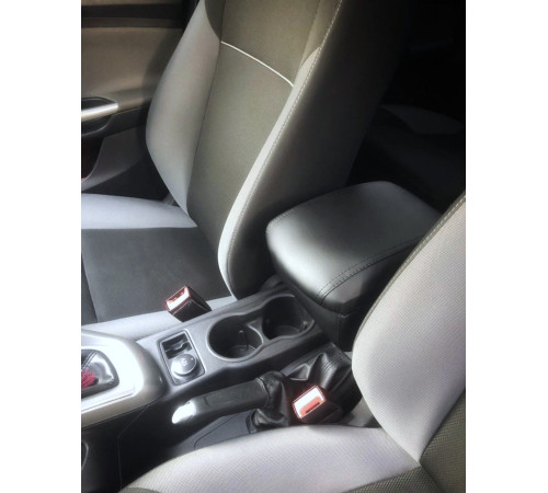 Підлокітник на Ford Focus 3 рестайл 2014-2018 (чорний)