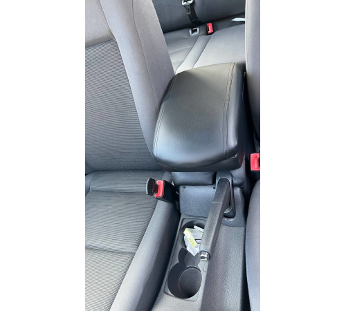 Підлокітник на Volkswagen Golf 5 2003-2009 (чорний)