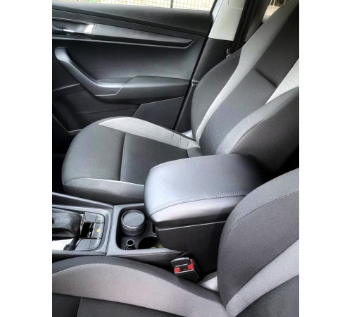Підлокітник на Skoda Karoq 2018 (чорний)