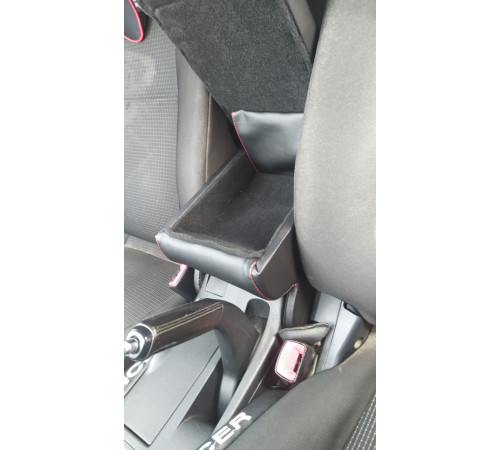 Підлокітник на Mitsubishi Lancer X 2007-2015 (чорний)