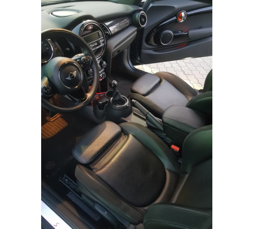 Підлокітник на Mini Countryman 2 2017+ (чорний)
