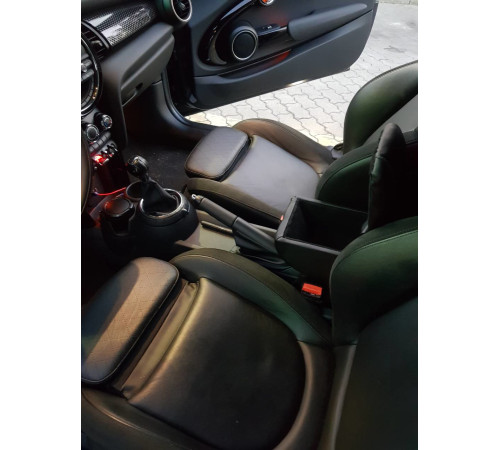 Підлокітник на Mini Countryman 2 2017+ (чорний)