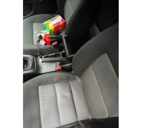 Підлокітник на Skoda Octavia A5 (чорний)