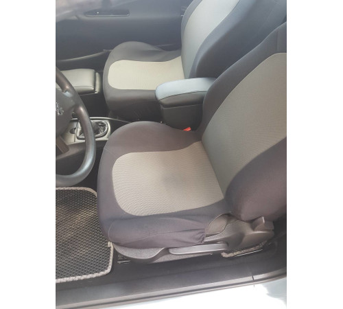 Підлокітник на Peugeot 208 (чорний)