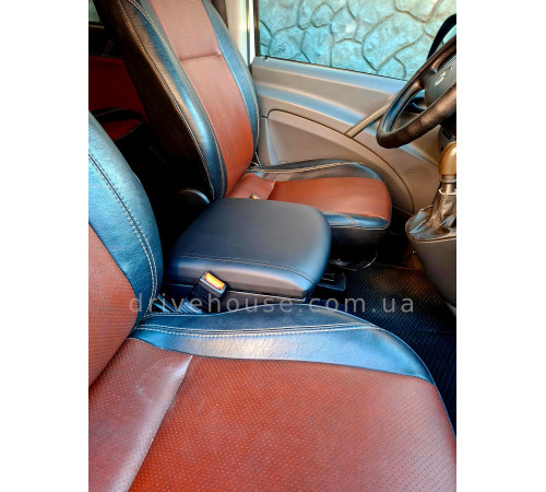 Підлокітник Mercedes Vito W639 (чорний)