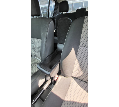 Підлокітник на Dacia Sandero 1 (чорний)