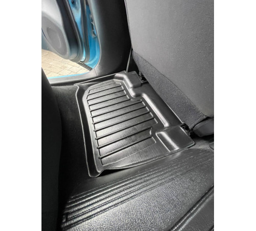 Резиновые 3D коврики Nissan Leaf (ZE0) 2010-2017 (Stingray)