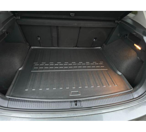 Гумовий килимок в багажник Volkswagen Tiguan II 2015-2023 (5 seats) (Stingray)