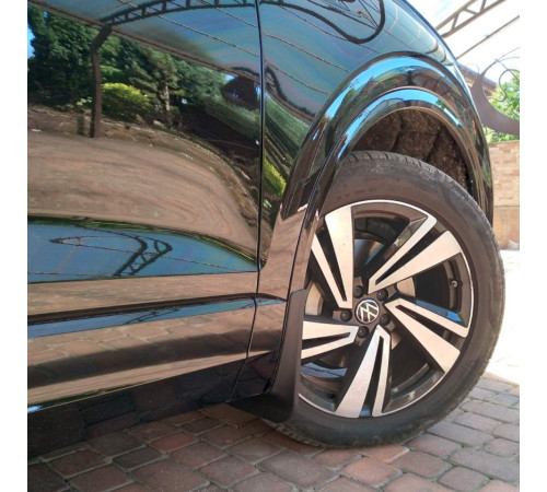 Автомобільні бризговики Volkswagen Touareg 2018+ (Surtep)