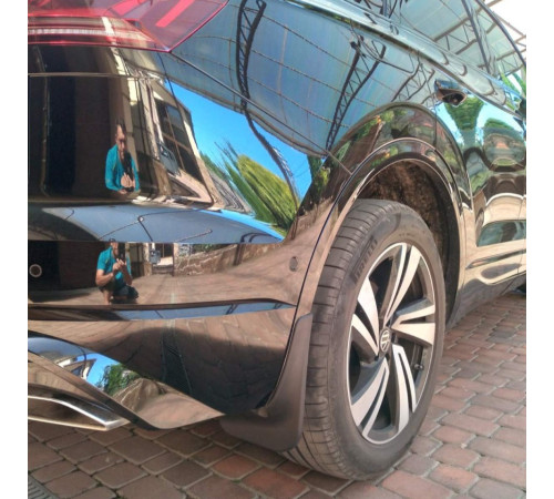 Автомобільні бризговики Volkswagen Touareg 2018+ (Surtep)
