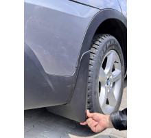 Автомобильные брызговики BMW X5 (E70) 2007-2013 машина с порогами (Surtep)