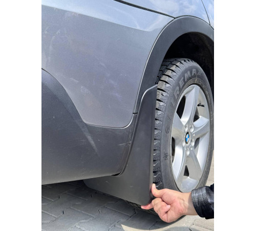 Автомобільні бризговики BMW X5 (E70) 2007-2013 машина з порогами (Surtep)